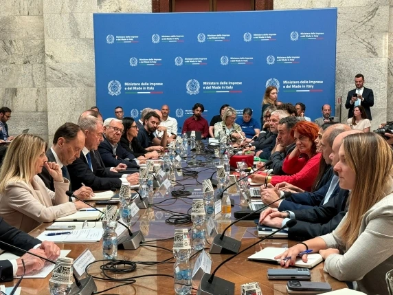 Electrolux, l’allarme del sindacato: «Produzioni trasferite dalle Marche alla Polonia»
