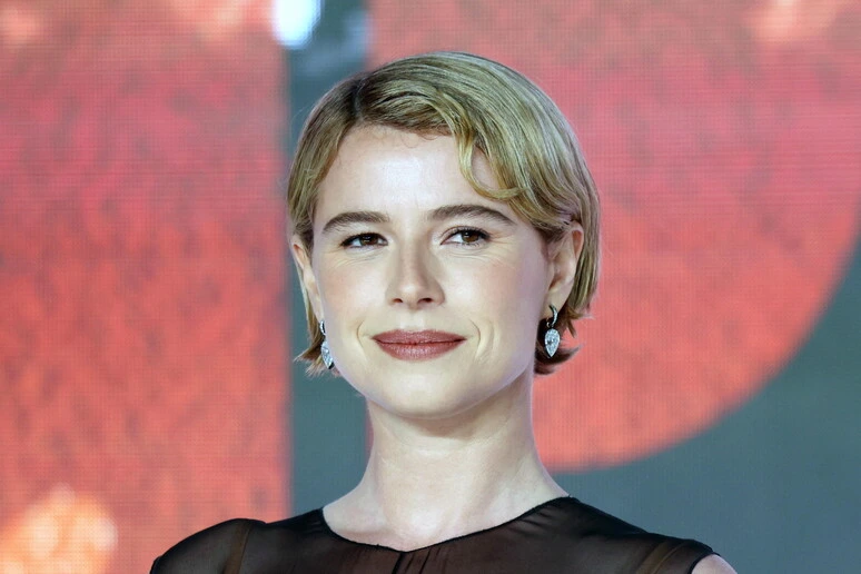 Jessie Buckley e Josh O'Connor nel nuovo film di Alice Rohrwacher