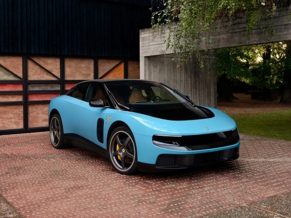 Missione Silicon Valley: perché Ferrari ha lanciato la Luce. Al via gli ordini, con una novità assoluta