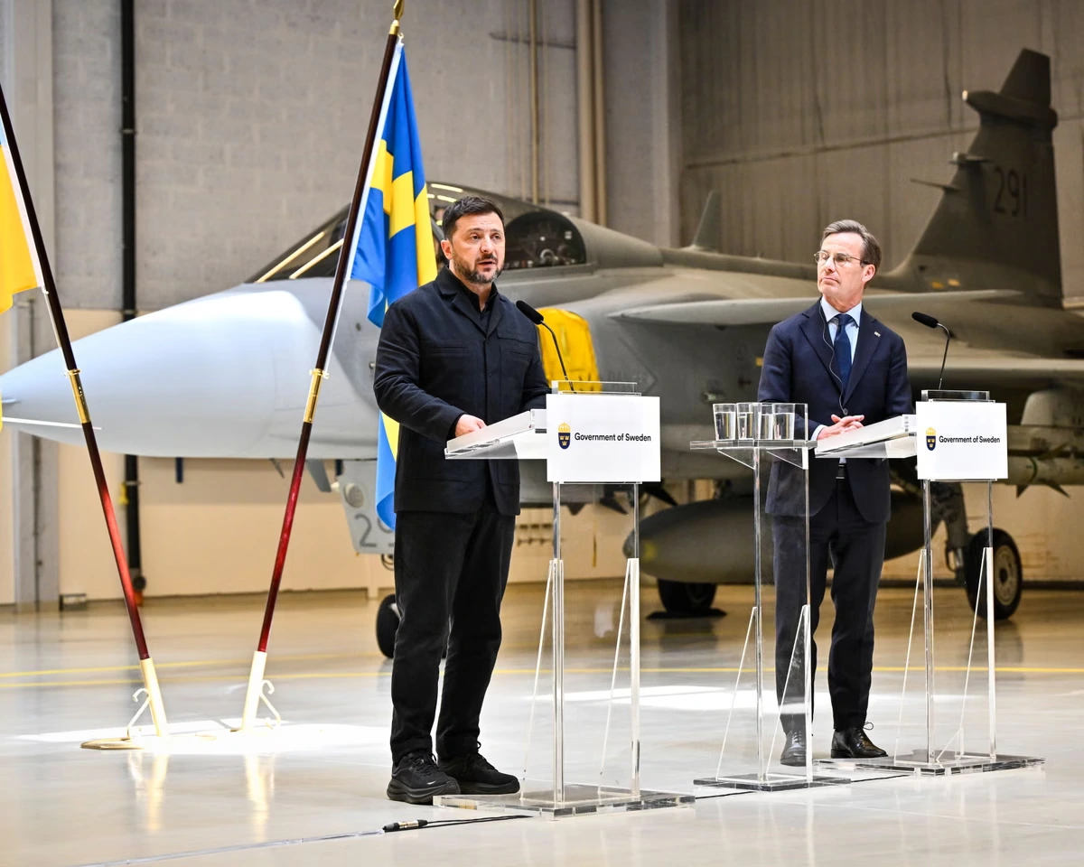 Ukraine war briefing: Gripen fighter jet deal ramps up after Zelenskyy visit to Sweden