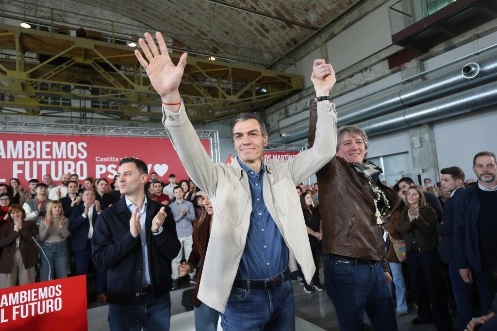 Sánchez proclama que "España va como nunca y la oposición miente como siempre" para defender su continuidad: "Merece la pena hasta 2027 y más allá"