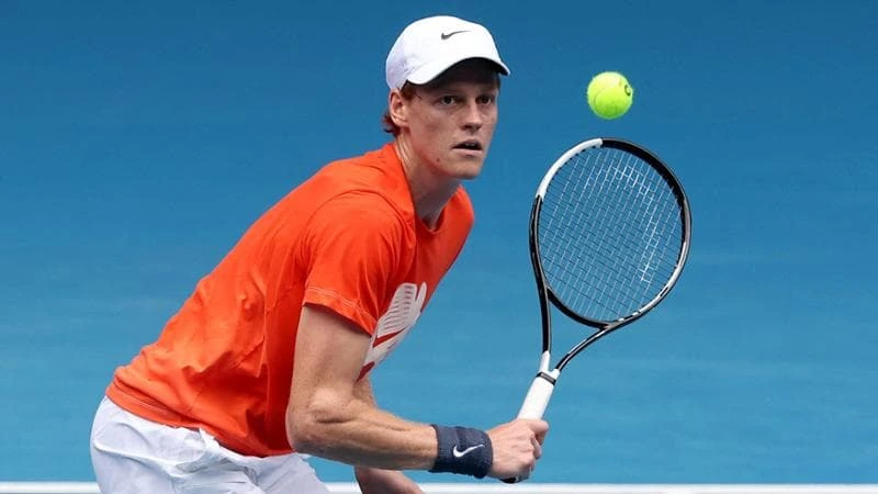 Sinner, esordio all’Australian Open contro il francese Gaston. Per Alcaraz c’è Walton