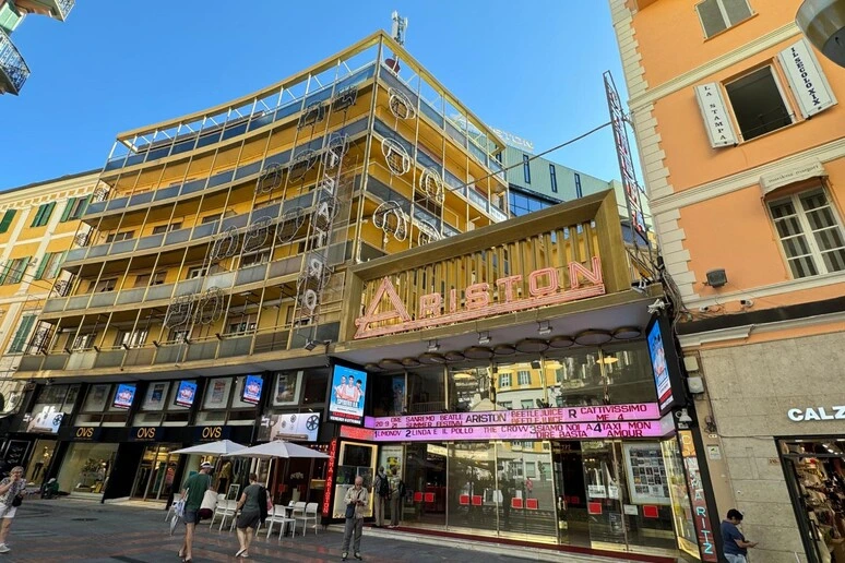 Sanremo, droni e body cam per la sicurezza attorno all'Ariston