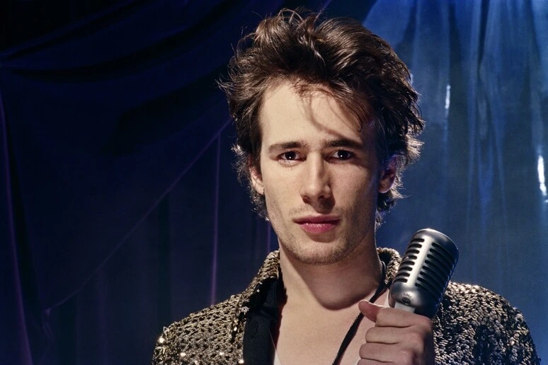 Nel mondo fragile e unico di Jeff Buckley, oltre la leggenda