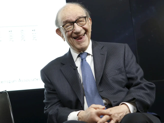 Alan Greenspan morto a 100 anni, chi era il presidente della Fed che cambiò la finanza mondiale