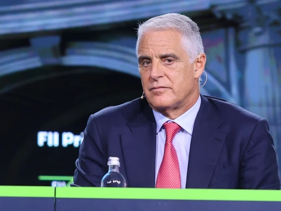 Unicredit, la mossa su Generali: l’ipotesi di uno scambio di azioni con Delfin. E su Commerzbank Orcel sfida i tedeschi