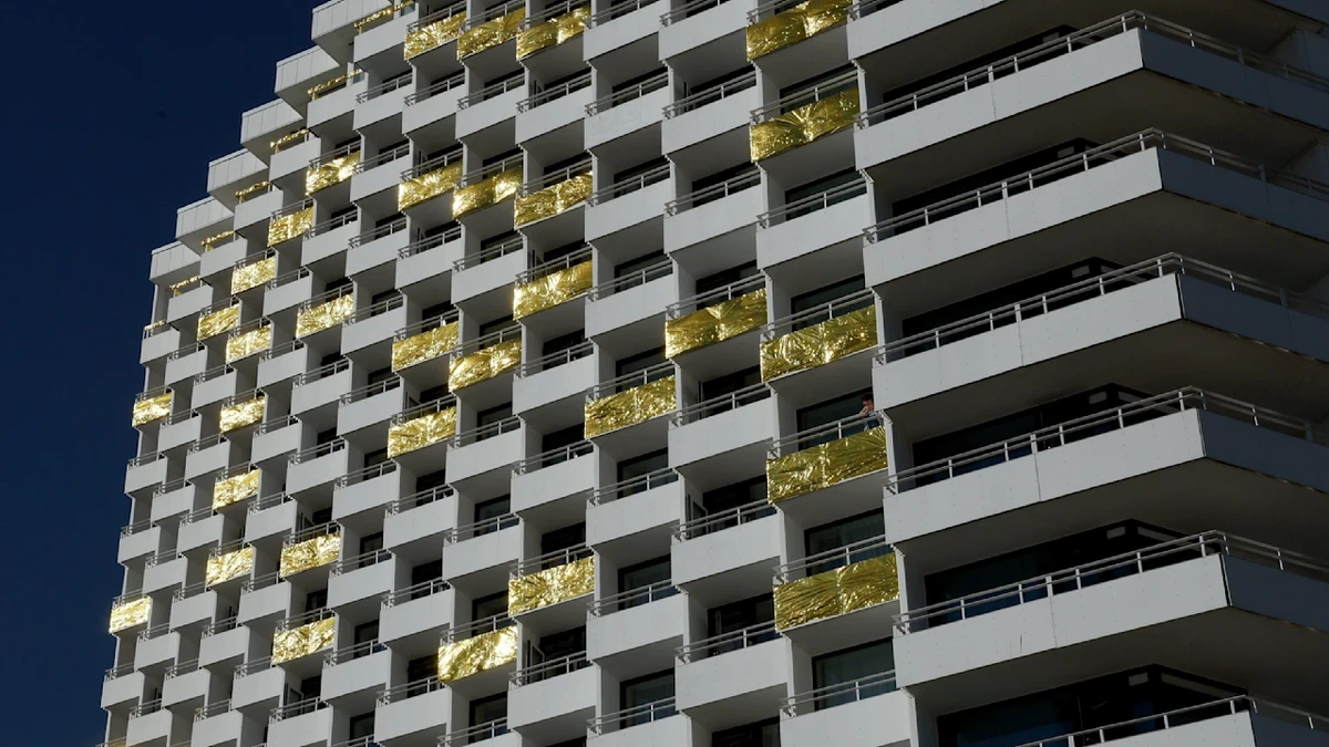 Ostsee: Berühmtes DDR-Hotel hat jetzt Balkone aus Gold