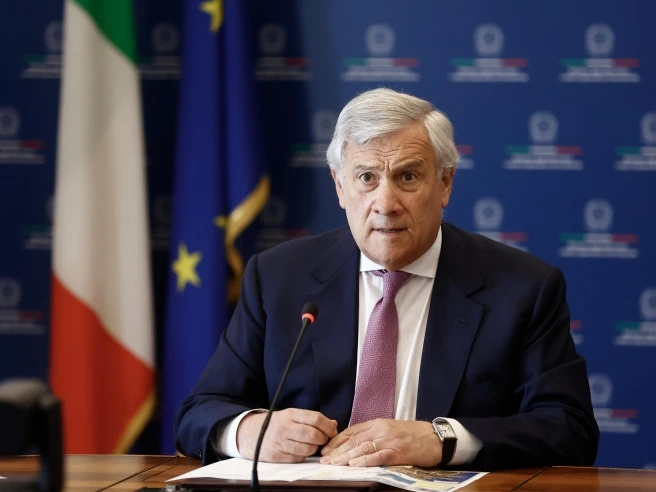 Risiko bancario, Tajani: «Il governo non scenda in campo per nessuno, per Mps non servirà il golden power»