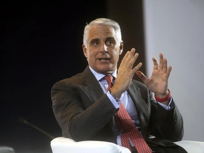 Unicredit, i tre dossier di Orcel: dopo Commerzbank ci sono le Assicurazioni Generali e il Banco Bpm