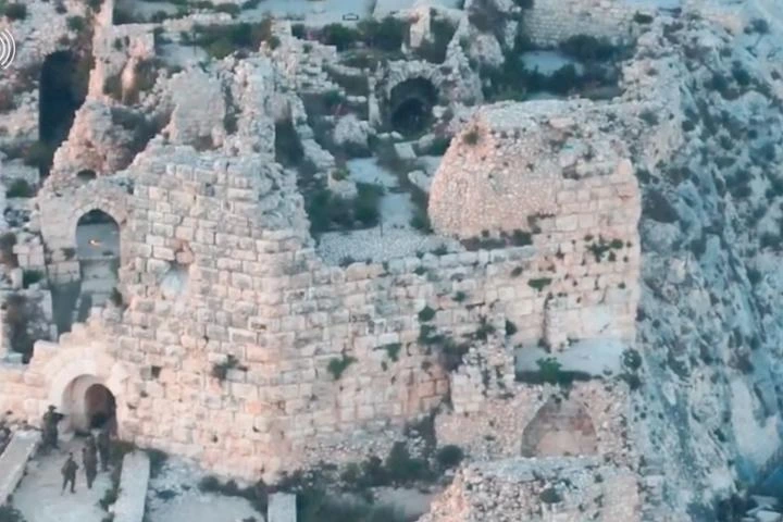 Israel expande su ofensiva en Líbano y se hace con el castillo cruzado de Beaufort: un golpe militar y simbólico