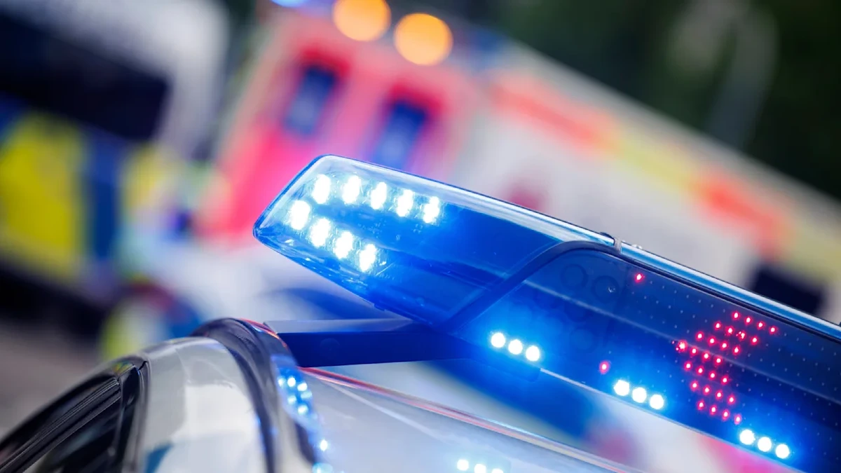 2 Tote bei Unfall in Papenburg: Betrunkener Fahrer bei Rot gefahren