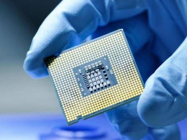Giappone, +23,2% il record delle esportazioni a luglio. Ma pesa il caro energia