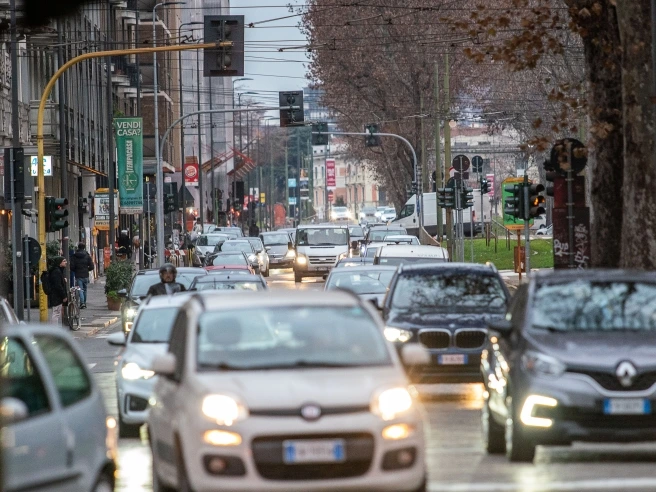Diesel Euro 5, stop al blocco in Lombardia: il governo interviene con un decreto