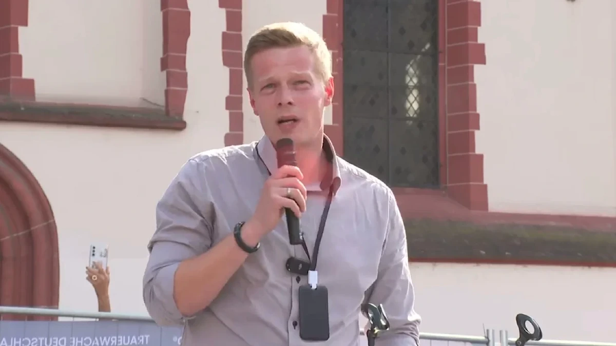 Chef der Polizeigewerkschaft bei Trauerwache: Kollektiver Freiheitsverlust!