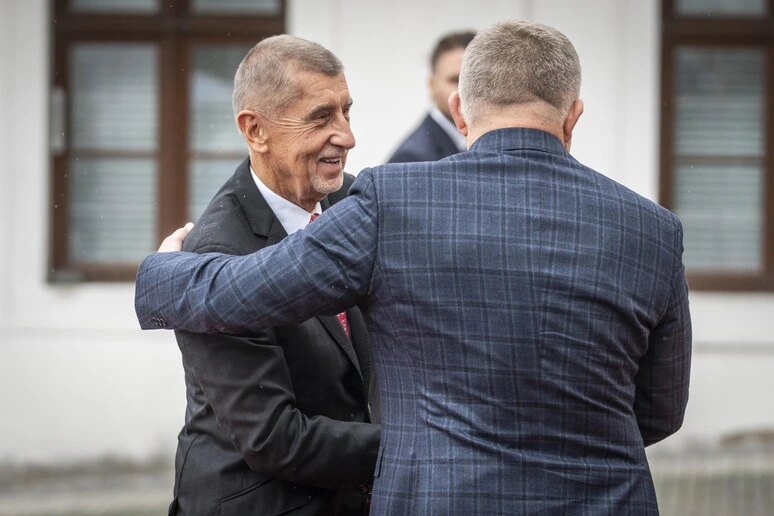 Bulgaria e Rep. Ceca, 'fronte comune in Ue contro denaro e armi a Kiev'