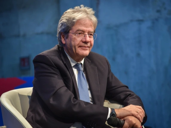 L'Unione europea sotto assedio: serve difenderla ad alta voce. Il nuovo saggio di Paolo Gentiloni