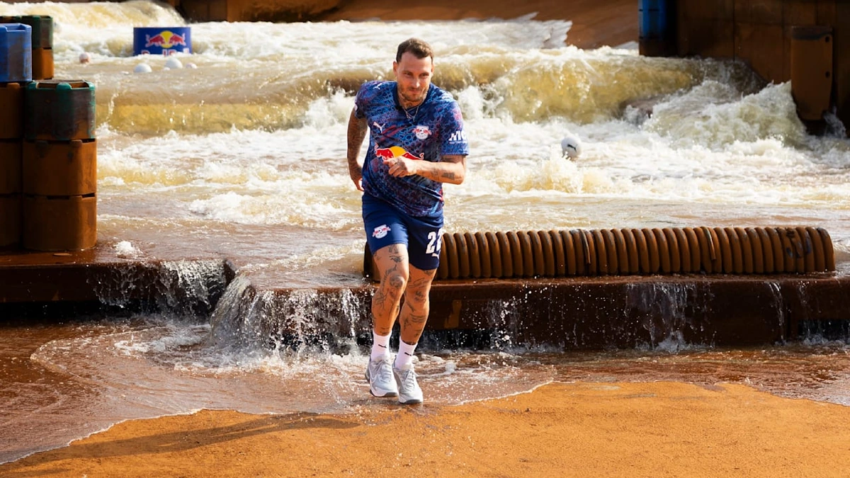 Vier Millionen Liter Wasser jagen DFB-Star David Raum
