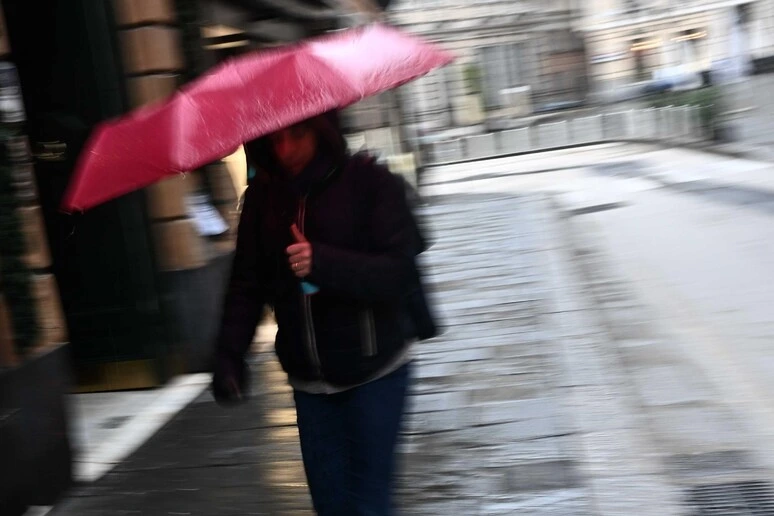 Sabato con pioggia e neve sulle Alpi, domenica con il sole