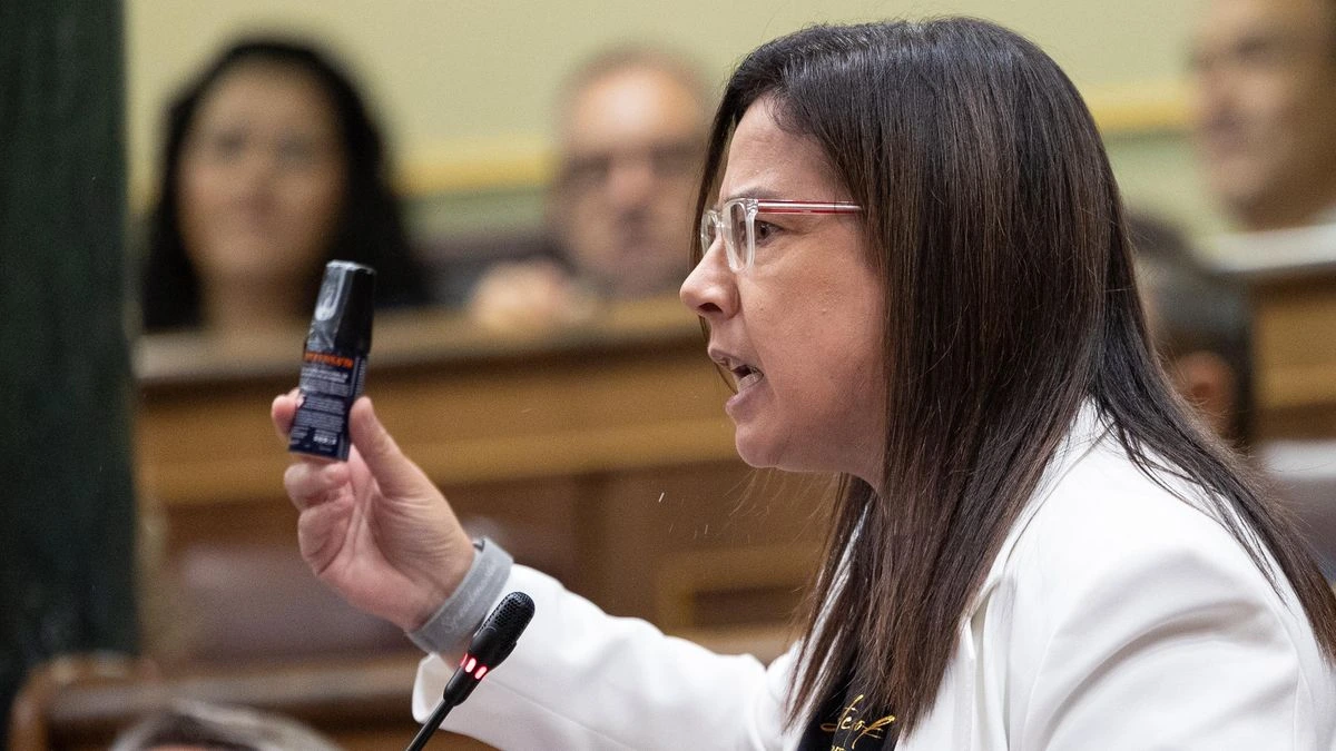 Un juzgado investiga el incidente con el spray de pimienta de Ana Vázquez (PP) en el Congreso