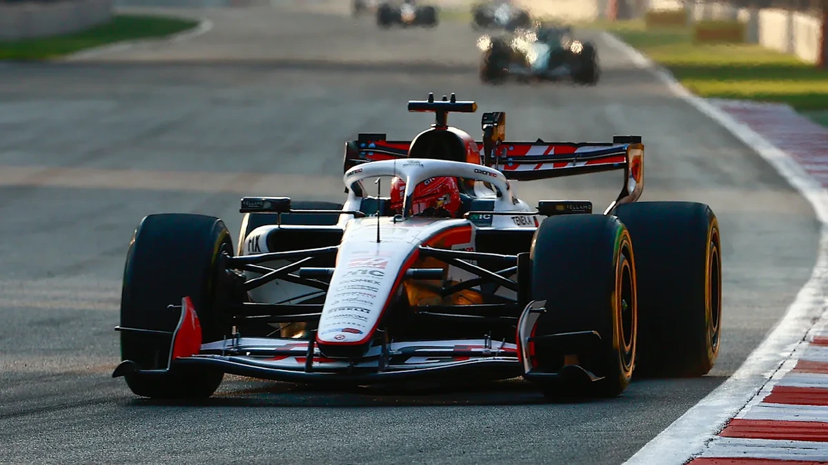 Team schmeißt Fahrer raus: Formel-1-Knall!