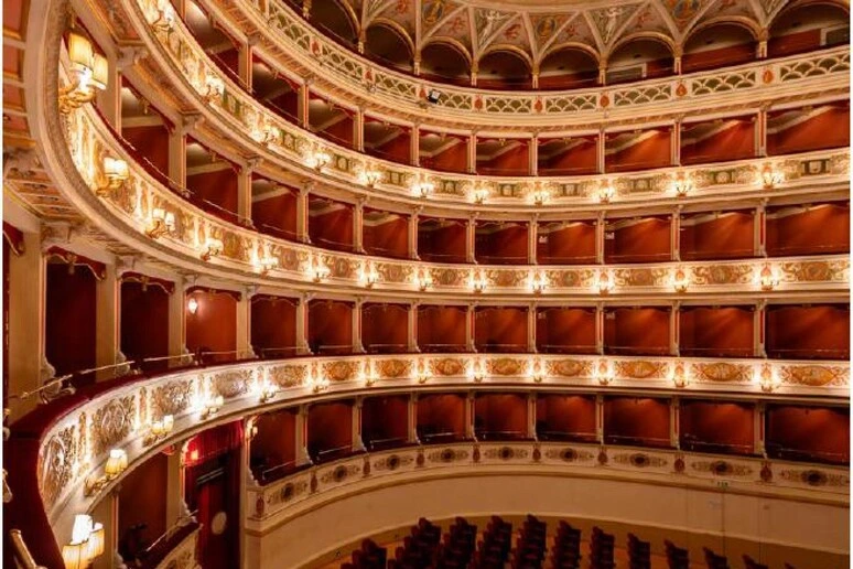 Viaggio tra i nuovi tesori Unesco, dai piccoli teatri alle spiagge della Normandia