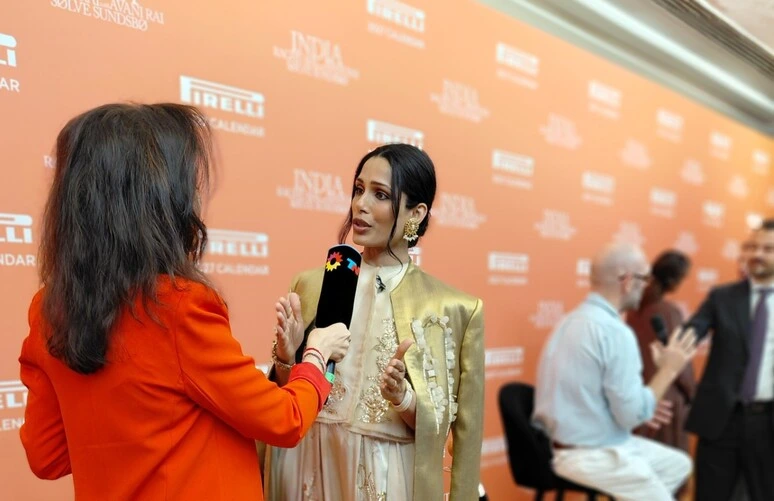 Freida Pinto, 'troppi cliché sulle donne, basta ricerca di perfezione'