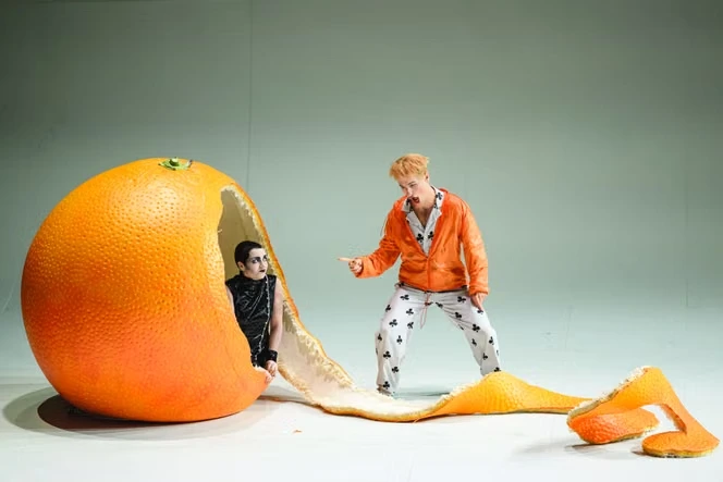 A l’Opéra de Lyon, un « Amour des trois oranges » ensorcelant