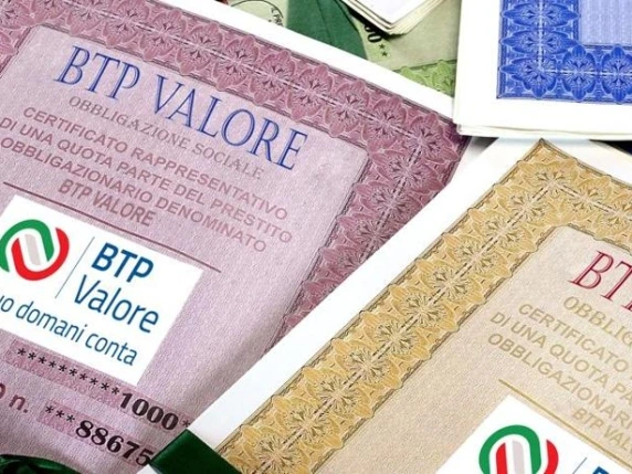 Btp Valore e Btp Valore Insieme, come funzionano? Cedole crescenti o pagamento a scadenza: le differenze tra le due offerte
