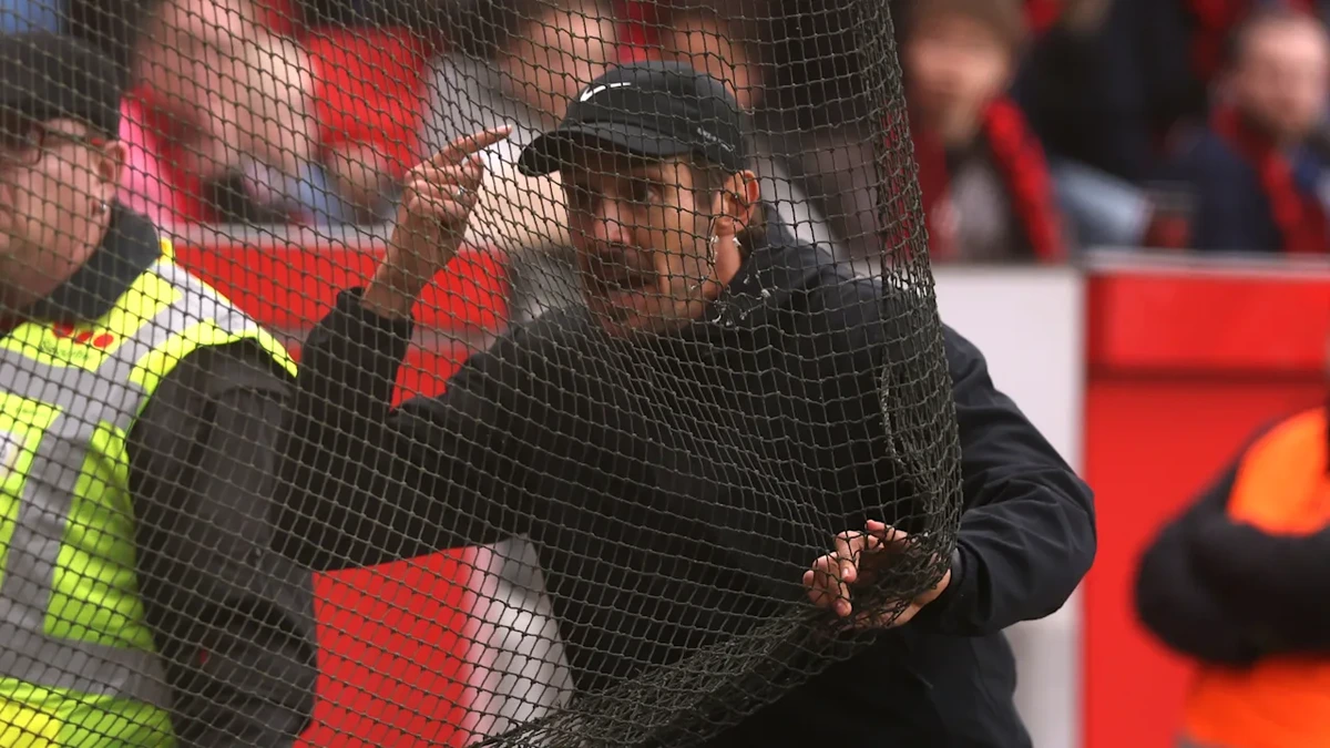 Trainer Schuster sauer auf Freiburgs Fans