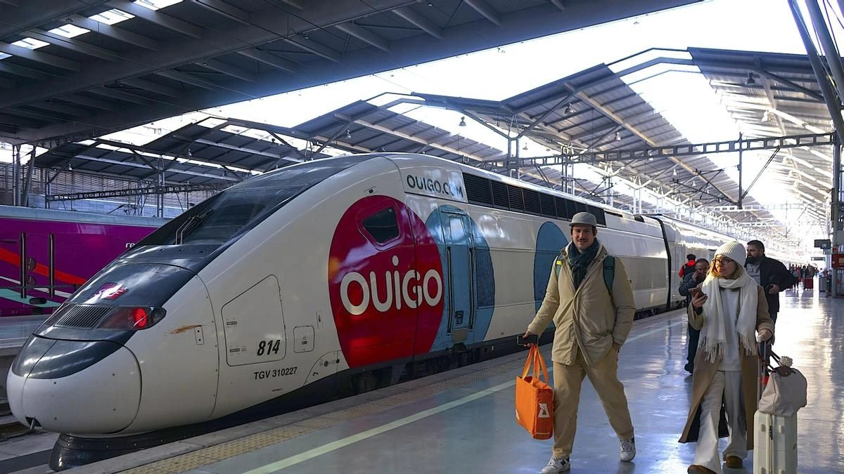 La avería de un Ouigo en Madrid provoca retrasos en la alta velocidad entre Valladolid y la Comunitat Valenciana
