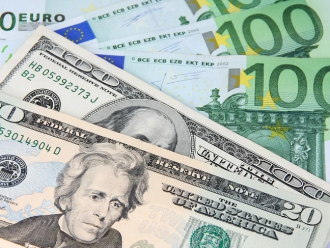 Debito Usa, la tentazione del T Bond al 5%: quanto si guadagna e quanto si rischia con il dollaro