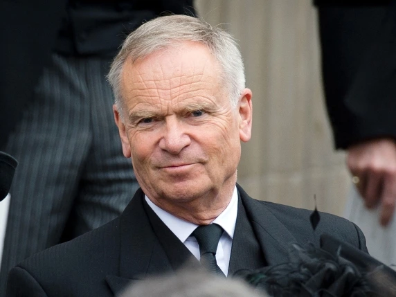 Lord Jeffrey Archer: «La vecchia Inghilterra è ormai evaporata»