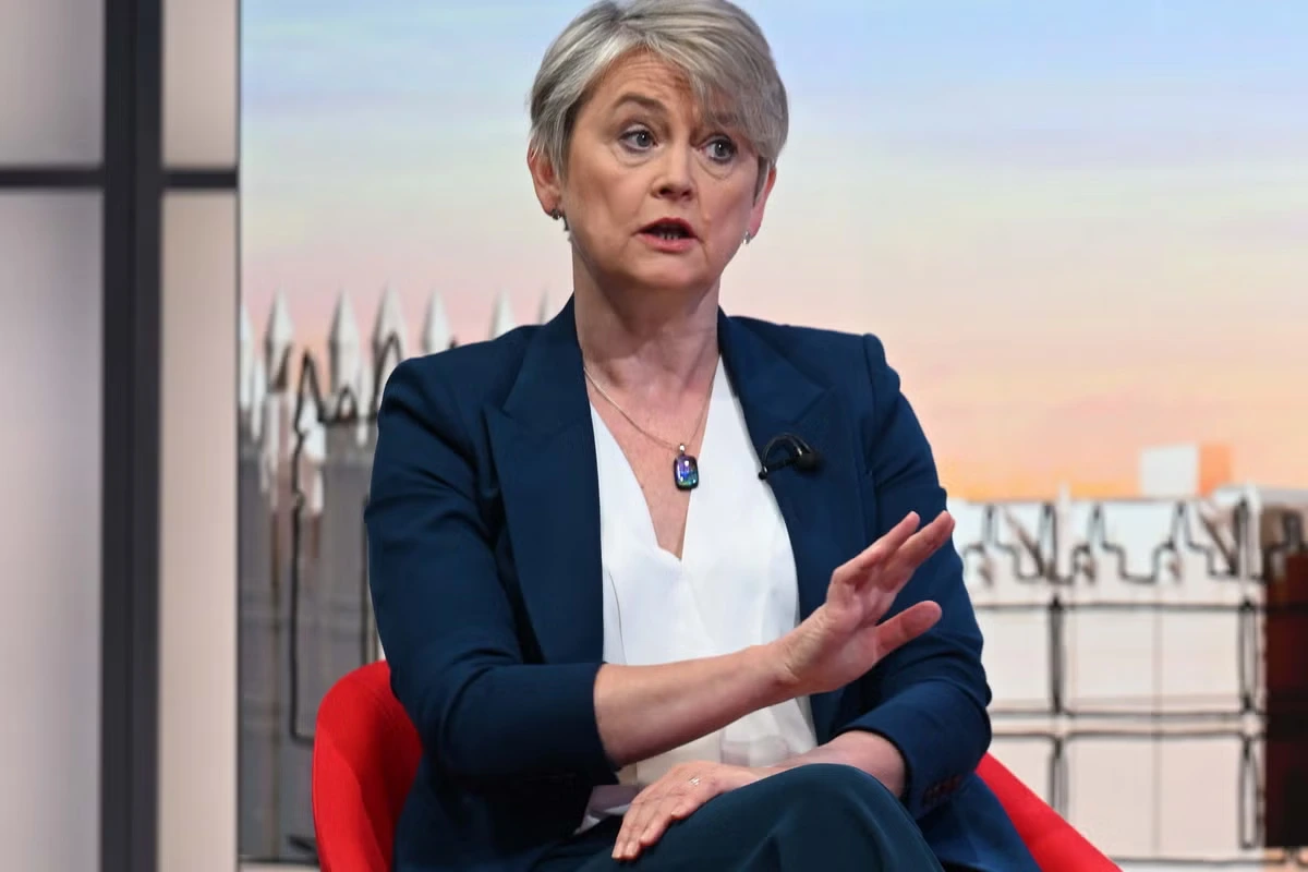 Health secretary vows to end ‘corridor care’ for children in hospitals