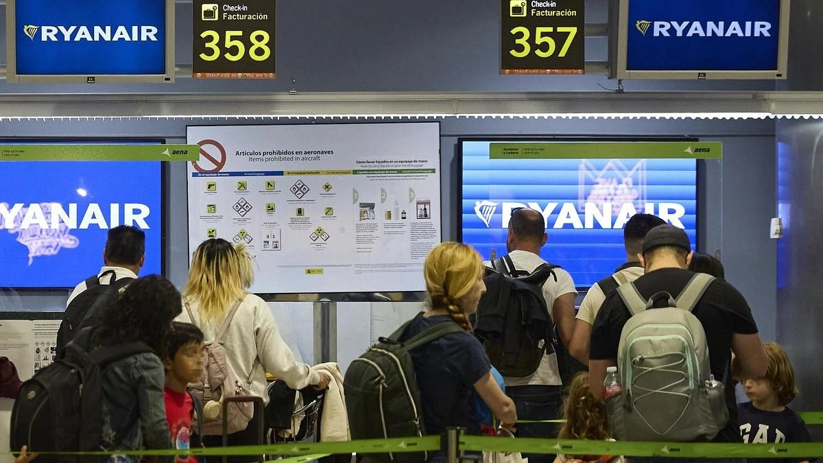 Ryanair cerrará la facturación de equipaje en aeropuerto una hora antes del vuelo desde el 10 de noviembre