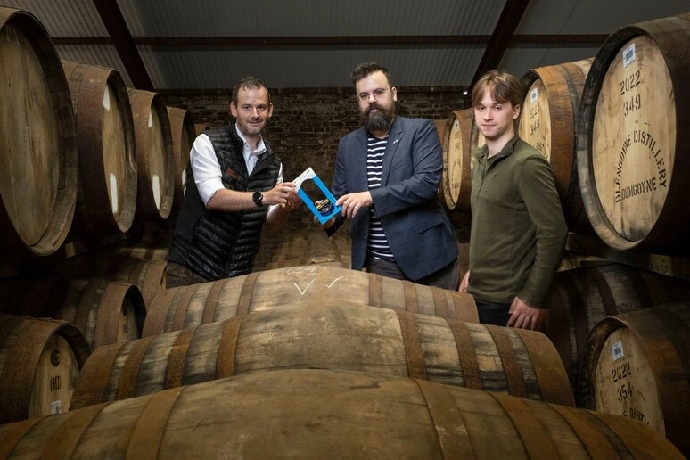 Distillare whisky in orbita, l'esperimento verso il lancio nel 2028