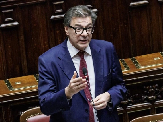 Giorgetti all’Fmi: «Salvaguardare la sostenibilità del debito proteggendo la crescita»
